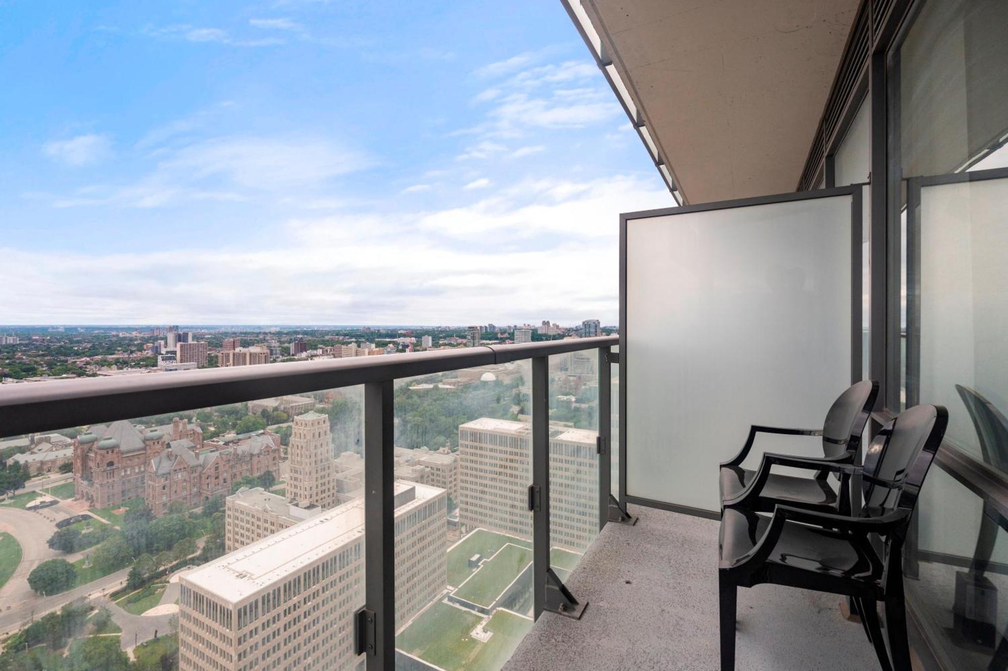 Globalstay. Burano Condos In Downtown Toronto Bagian luar foto