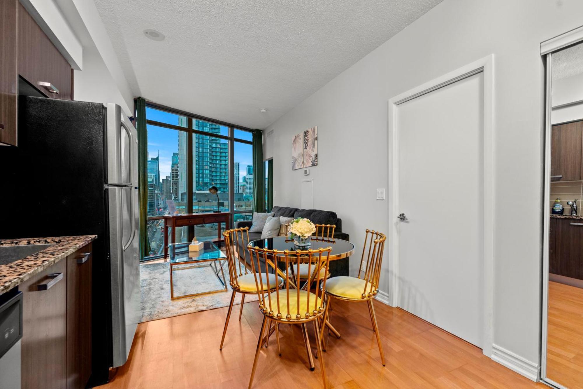 Globalstay. Burano Condos In Downtown Toronto Bagian luar foto