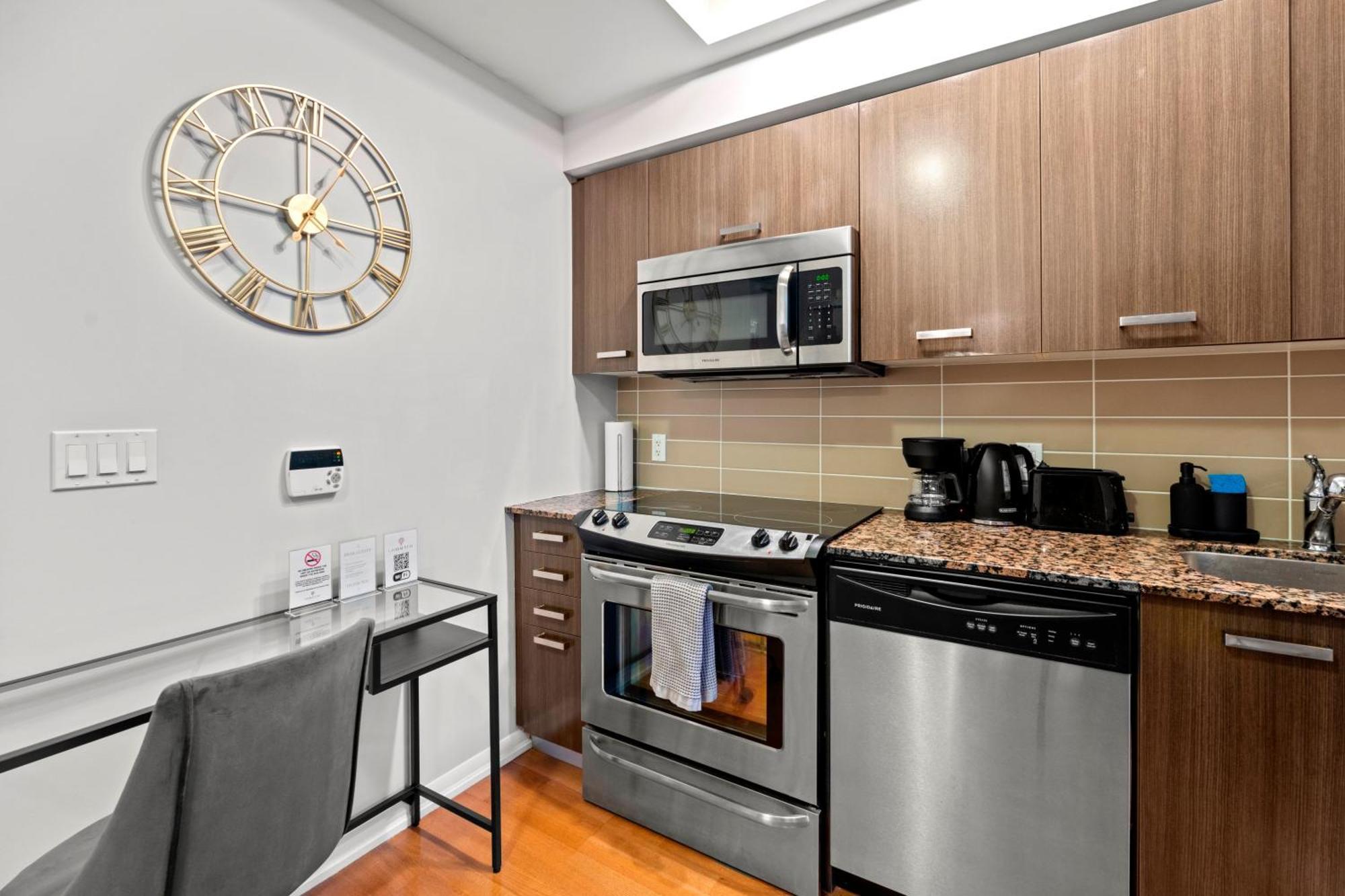 Globalstay. Burano Condos In Downtown Toronto Bagian luar foto