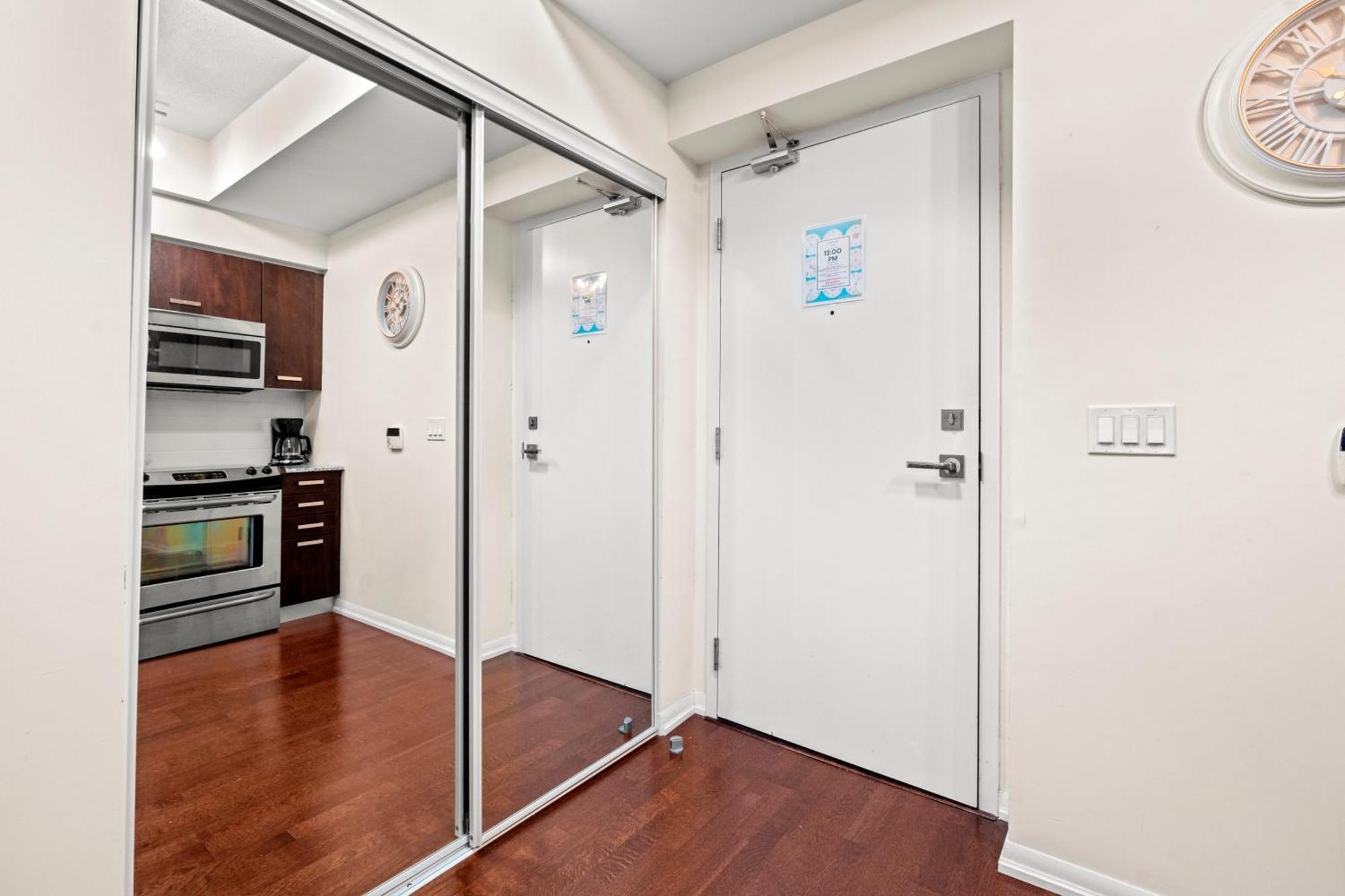 Globalstay. Burano Condos In Downtown Toronto Bagian luar foto