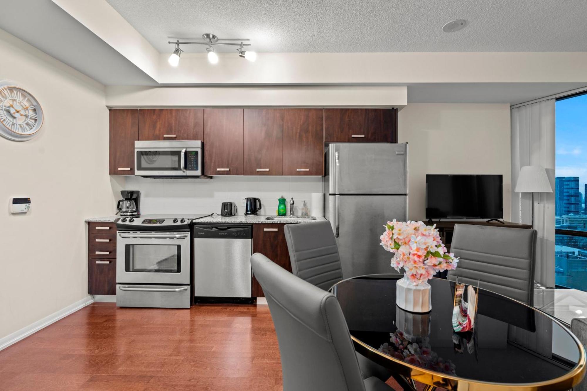 Globalstay. Burano Condos In Downtown Toronto Bagian luar foto