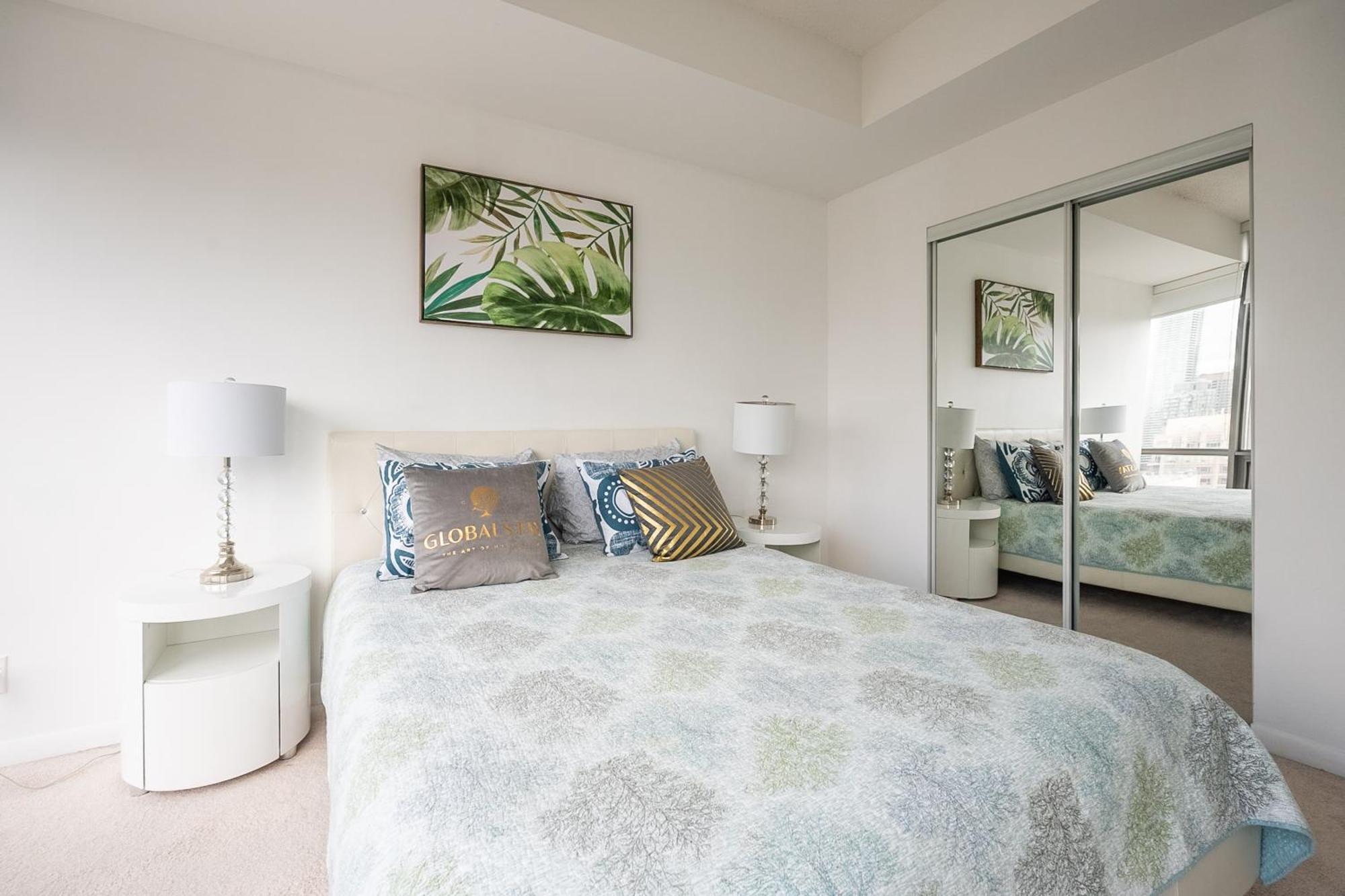 Globalstay. Burano Condos In Downtown Toronto Bagian luar foto
